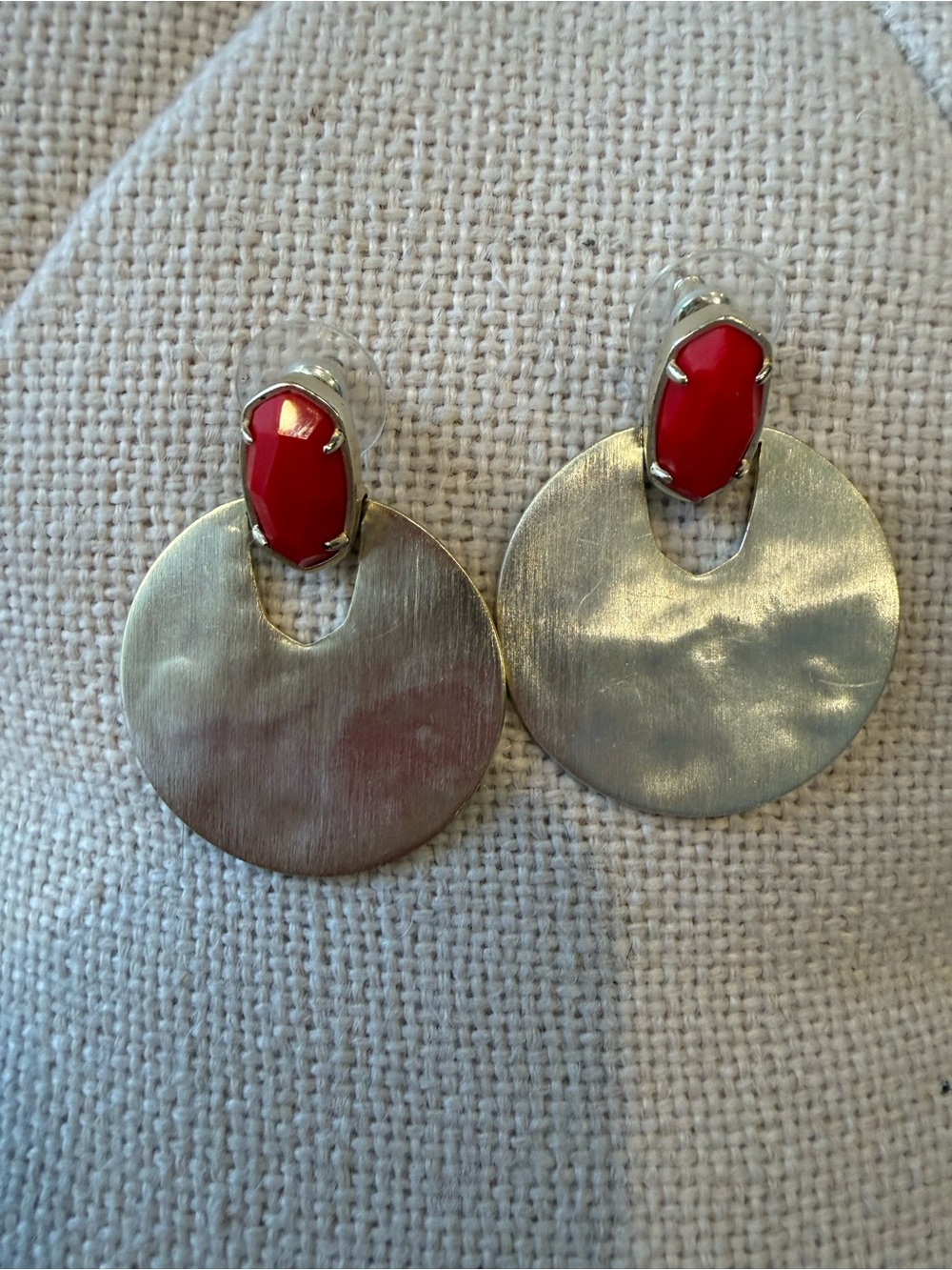 Kendra Scott Silver Disc Earrings with Coral Red Stones